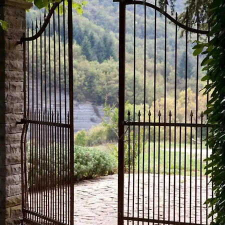 Гостевой дом Borgo Spescia -la Bizantino- Piscina Parco Relax