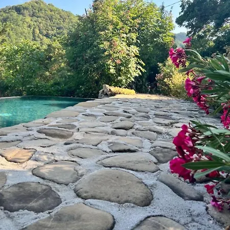 Borgo Spescia -la Bizantino- Piscina Parco Relax Гостевой дом Camposonaldo